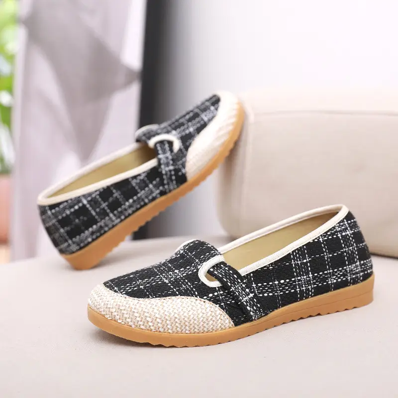 26 New Spring Models of Old Beijing Cloth Shoes with Non-Slip Rubber Soles, Comfortable Women's Shoes for Middle-Aged and Elderly Mothers, Casual Soft-Soled Shoes - Image 15