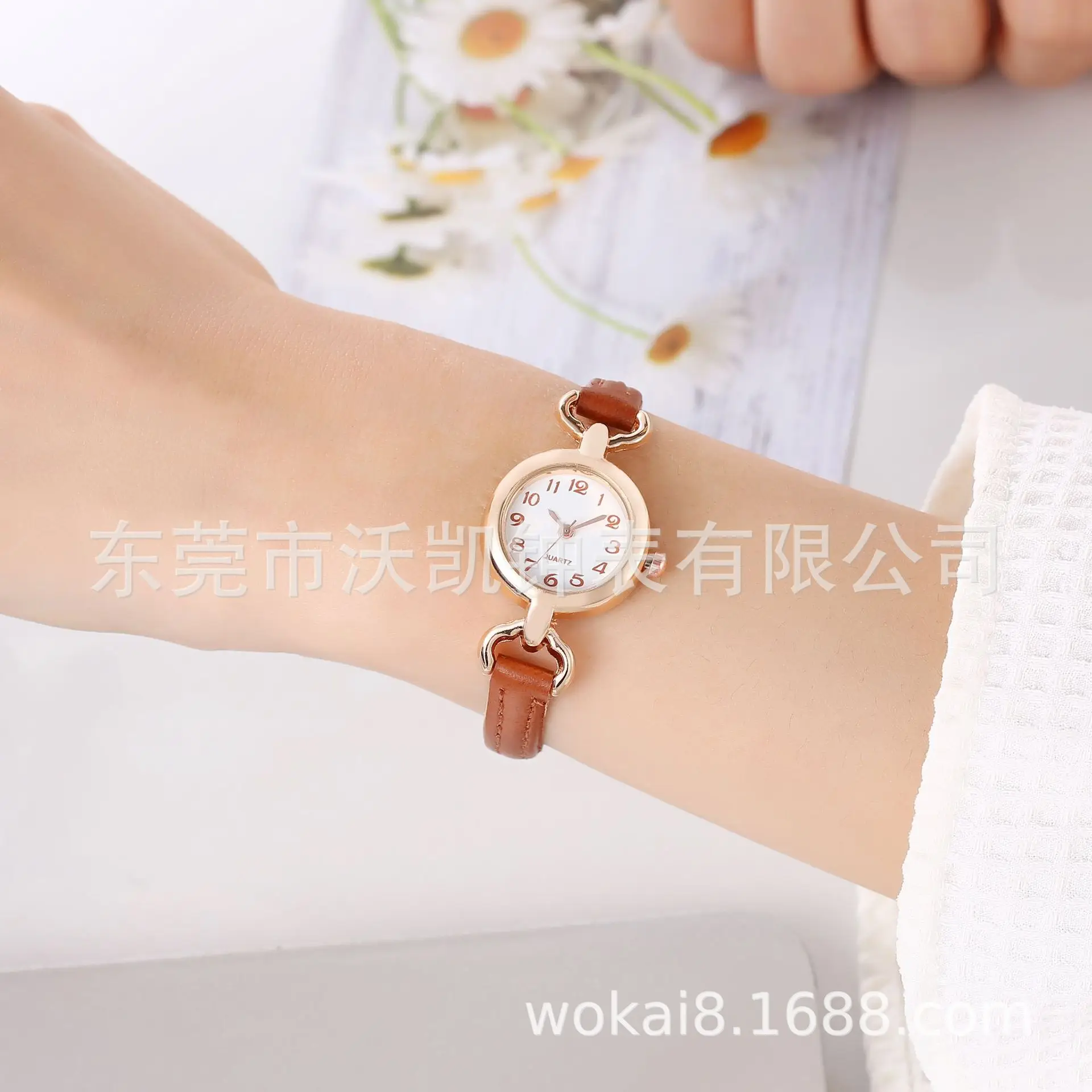 Women Rose Gold Leather Watch Small Round Fashion Watch - Image 9