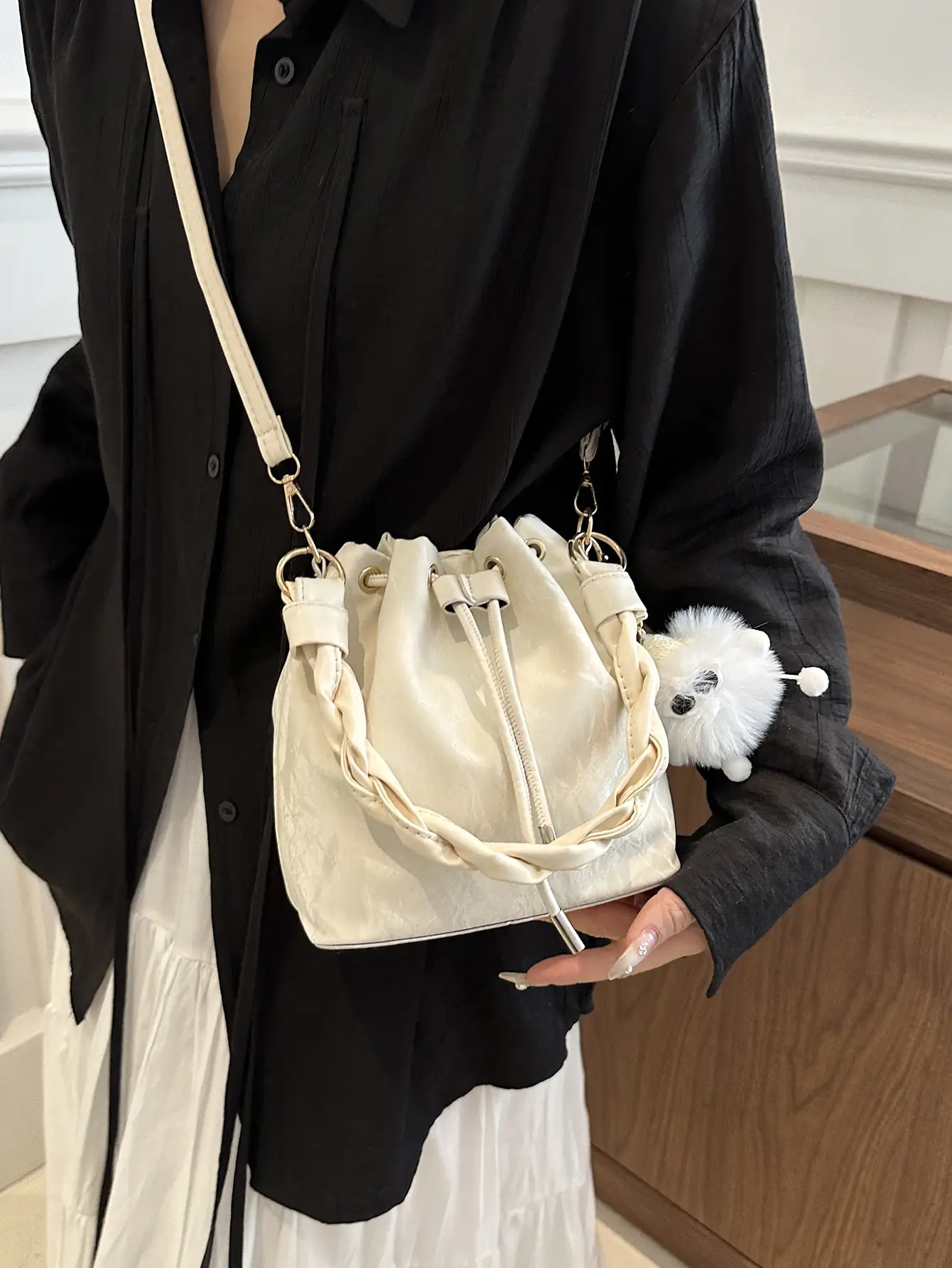 Korean Style Bucket Bag Women's Shoulder Bag Summer 2024 - Image 7