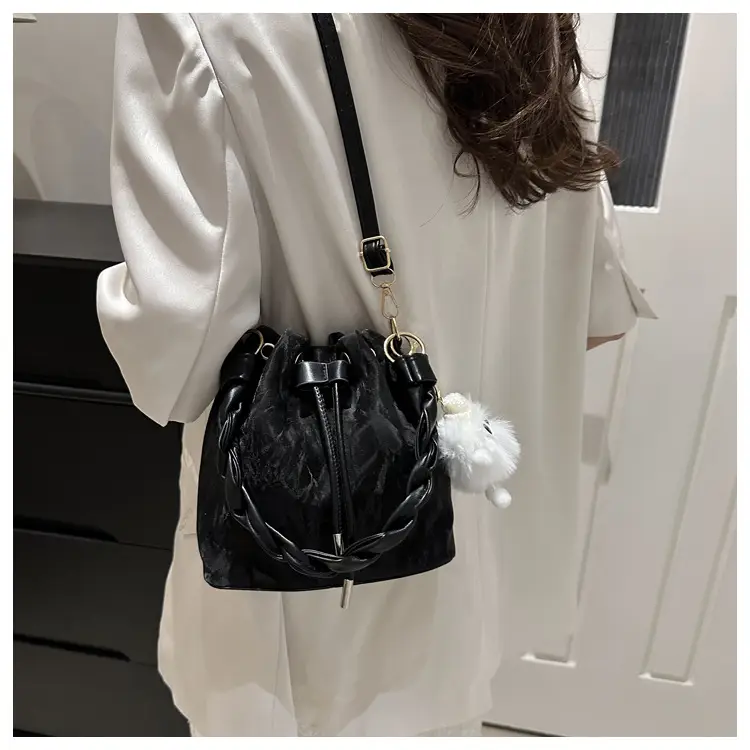 Korean Style Bucket Bag Women's Shoulder Bag Summer 2024 — feature 13