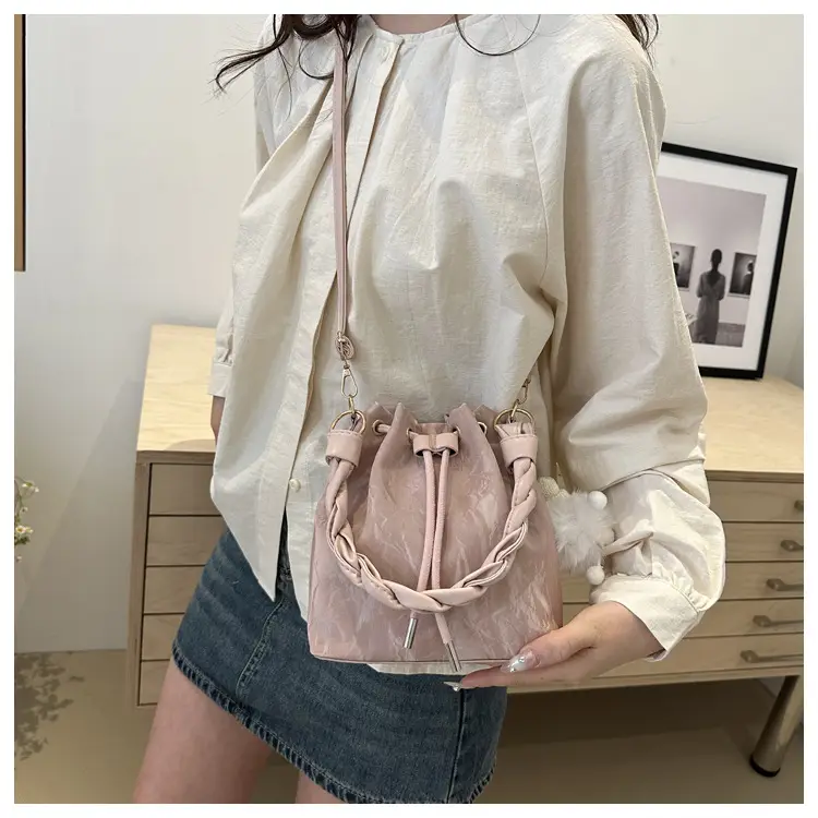 Korean Style Bucket Bag Women's Shoulder Bag Summer 2024 — feature 9