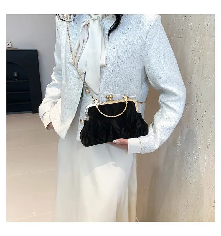 Pink Velvet Clip Chain Shoulder Bag for Women — feature 13
