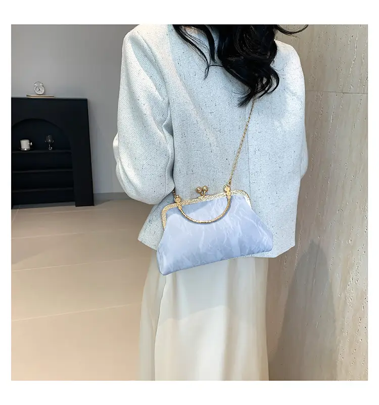 Pink Velvet Clip Chain Shoulder Bag for Women — feature 17