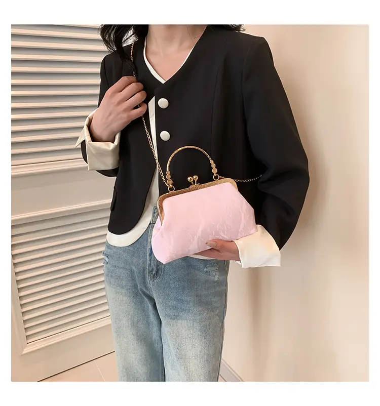 Pink Velvet Clip Chain Shoulder Bag for Women — feature 19