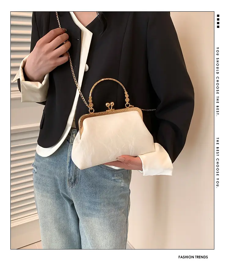 Pink Velvet Clip Chain Shoulder Bag for Women — feature 2