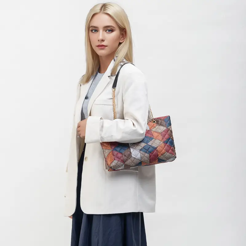 Women Color Diamond Embroidered Tote Bag with Chain Strap
