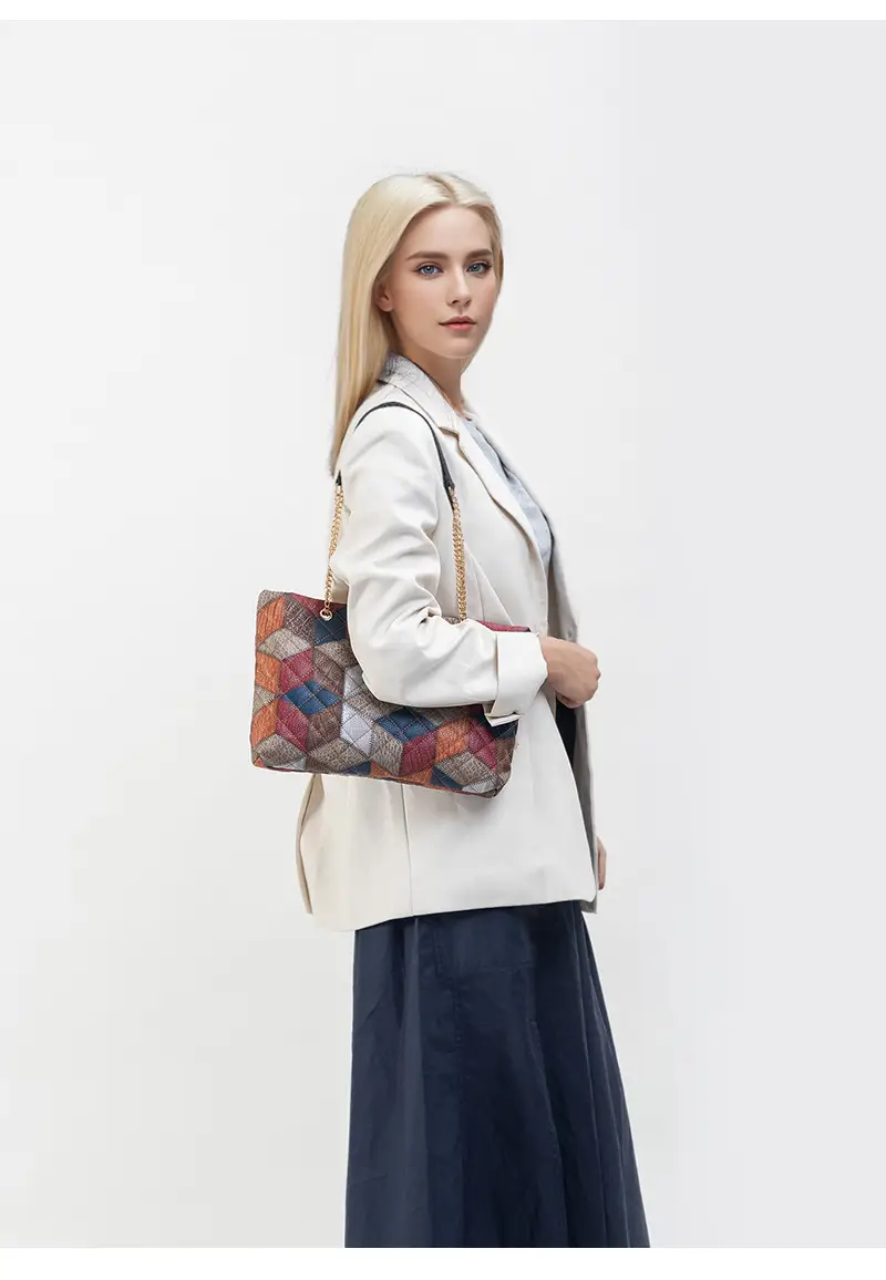 Women Color Diamond Embroidered Tote Bag with Chain Strap — feature 6