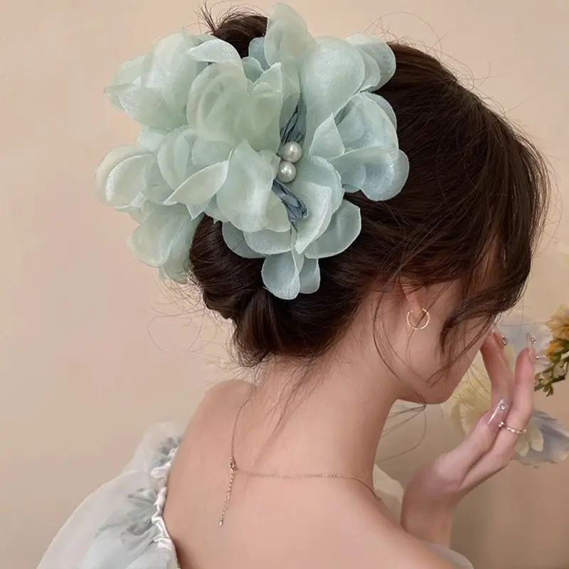 Green Pearl Petal Clamp