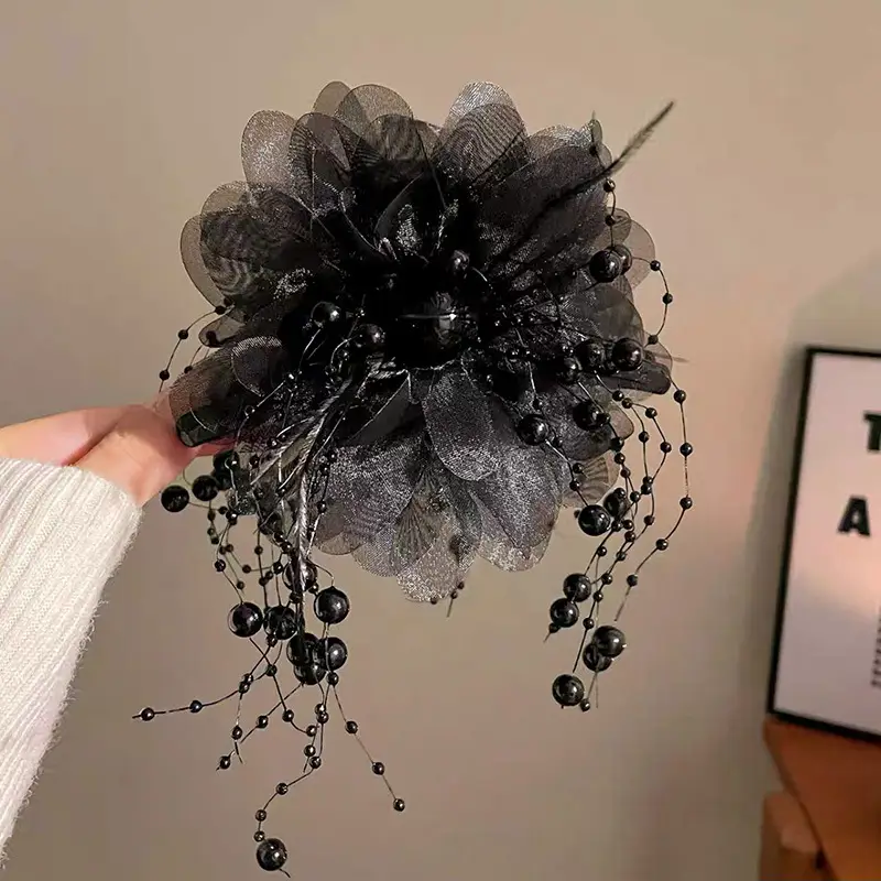 Black Peony Bead Chain Clamp