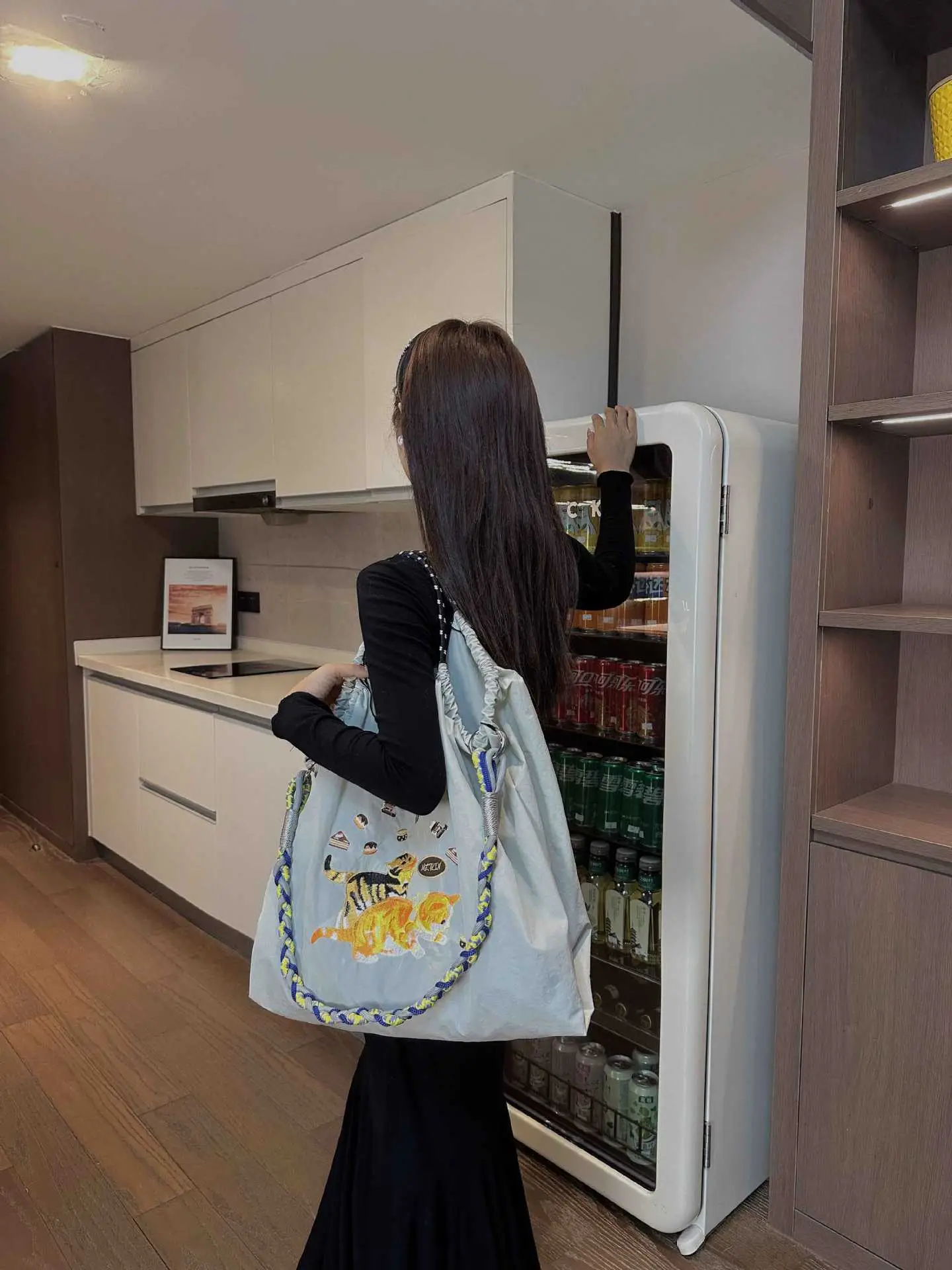 Mztkin Yellow Embroidered Shoulder Bag Large Capacity — feature 16