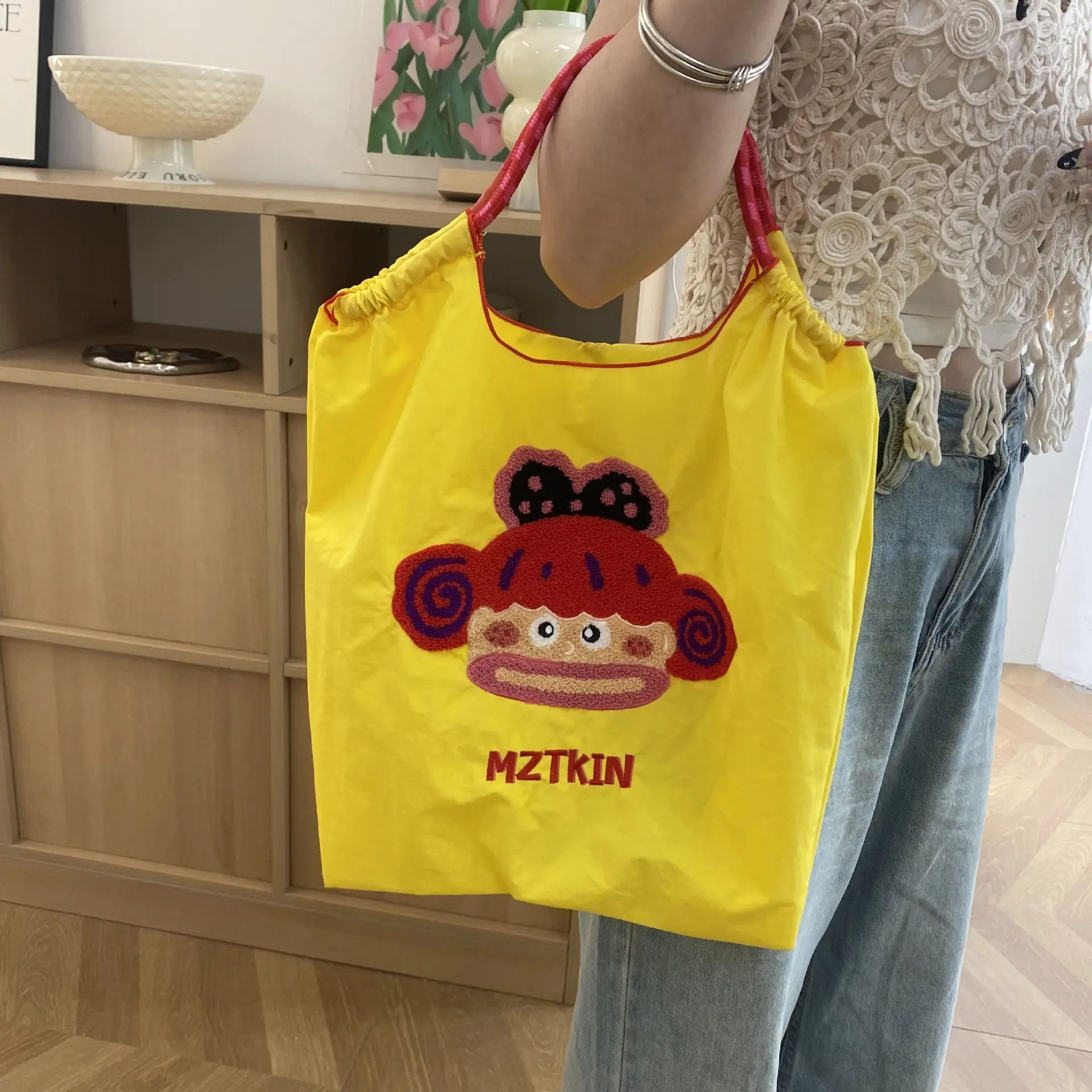 Mztkin Yellow Embroidered Shoulder Bag Large Capacity - Image 11