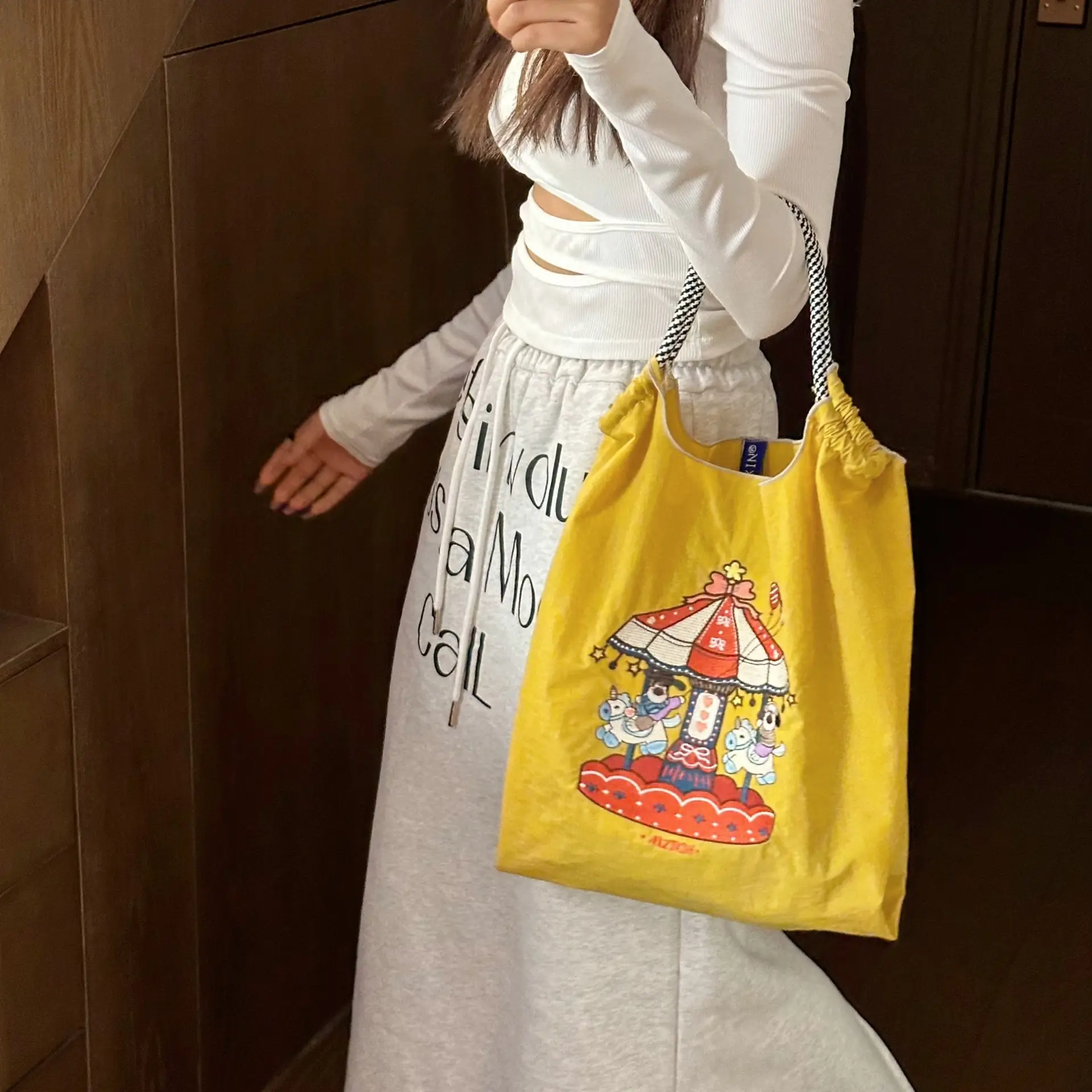Mztkin Yellow Embroidered Shoulder Bag Large Capacity - Image 5