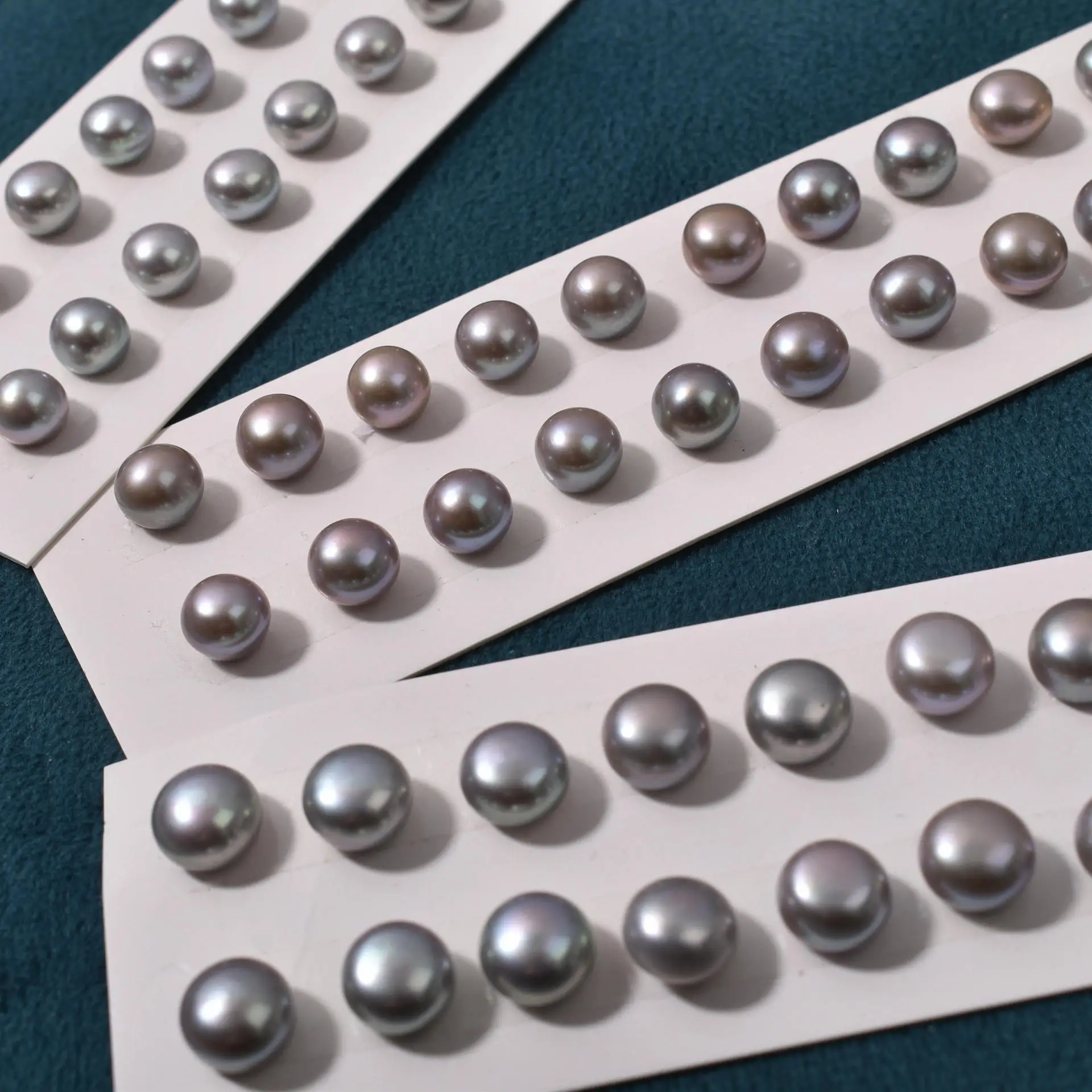 Natural Freshwater Pearl Beads Gray Half Drilled for DIY Earrings — feature 12