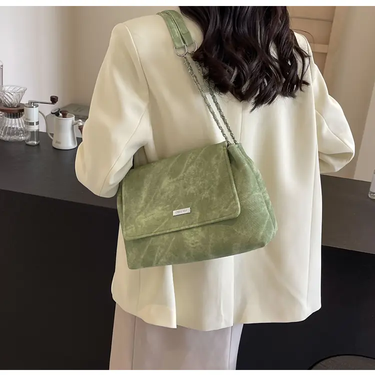 Green Velvet Chain Shoulder Bag for Women — feature 20