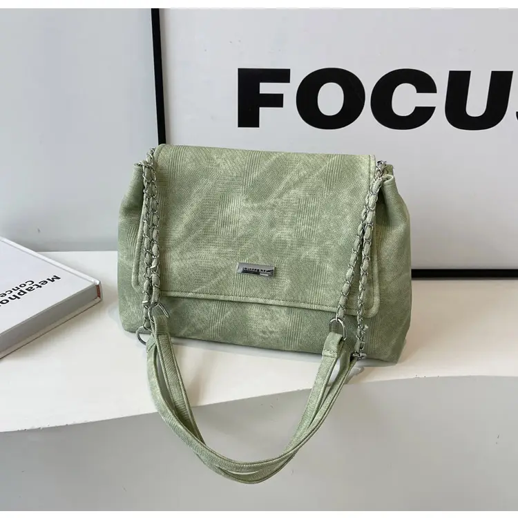 Green Velvet Chain Shoulder Bag for Women — feature 31