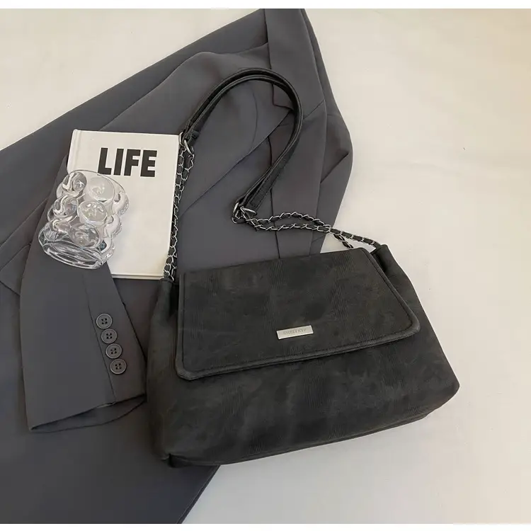 Green Velvet Chain Shoulder Bag for Women — feature 36