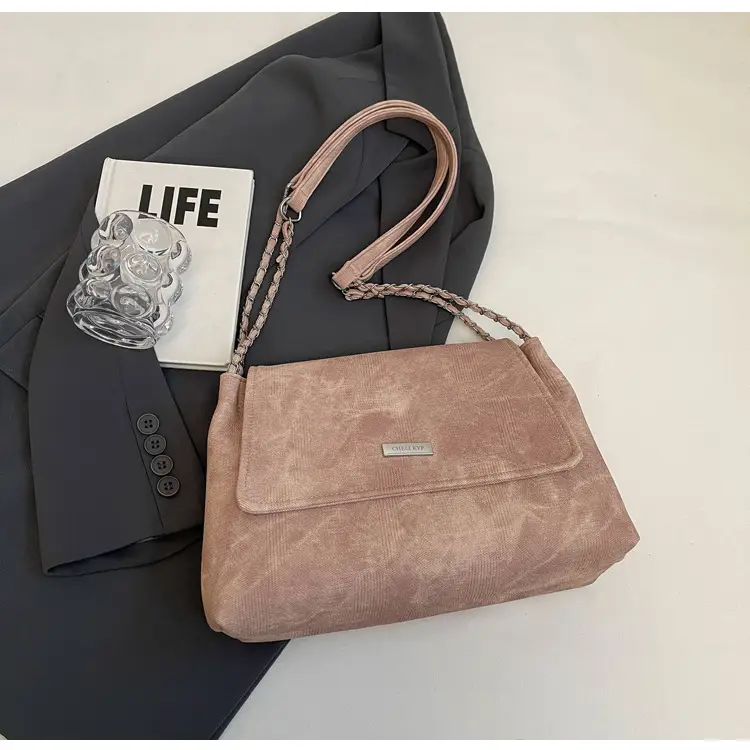 Green Velvet Chain Shoulder Bag for Women — feature 39