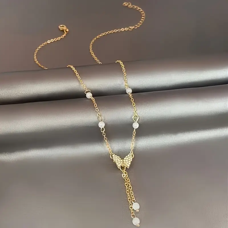 Gold Butterfly Pearl Clavicle Chain for Women