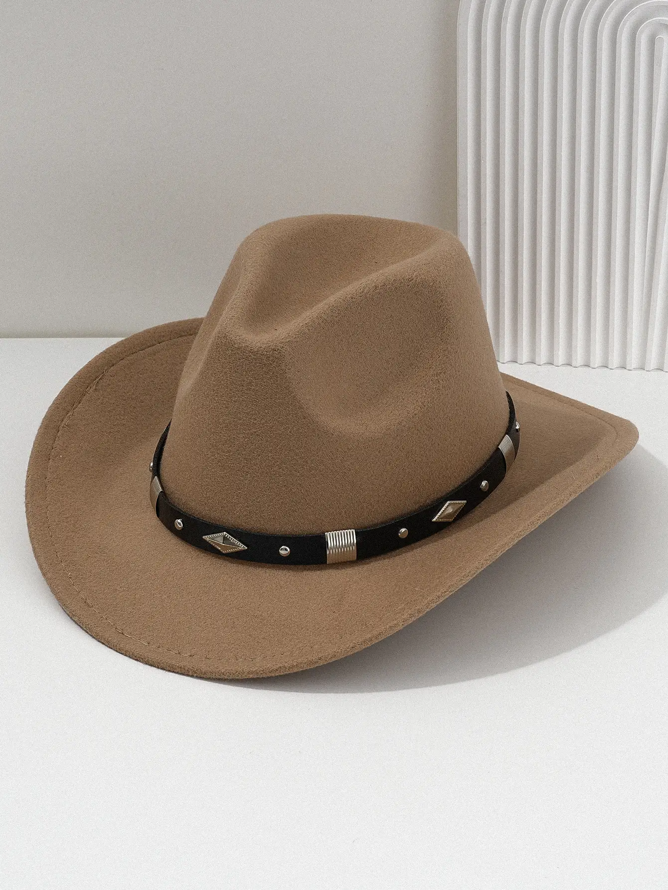 Men's Brown Felt Concert Hat with Metal Belt — feature 11