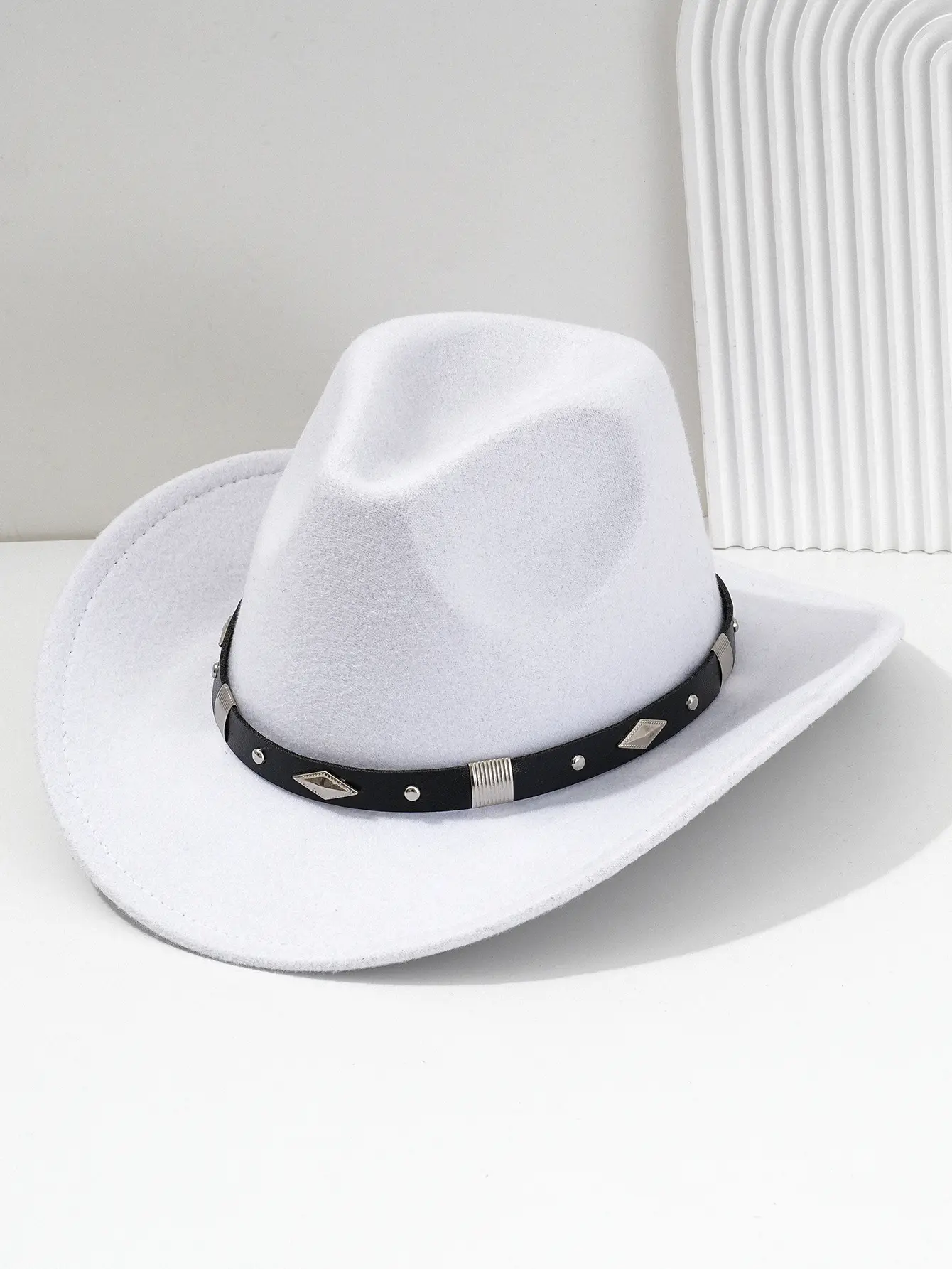 Men's Brown Felt Concert Hat with Metal Belt — feature 4