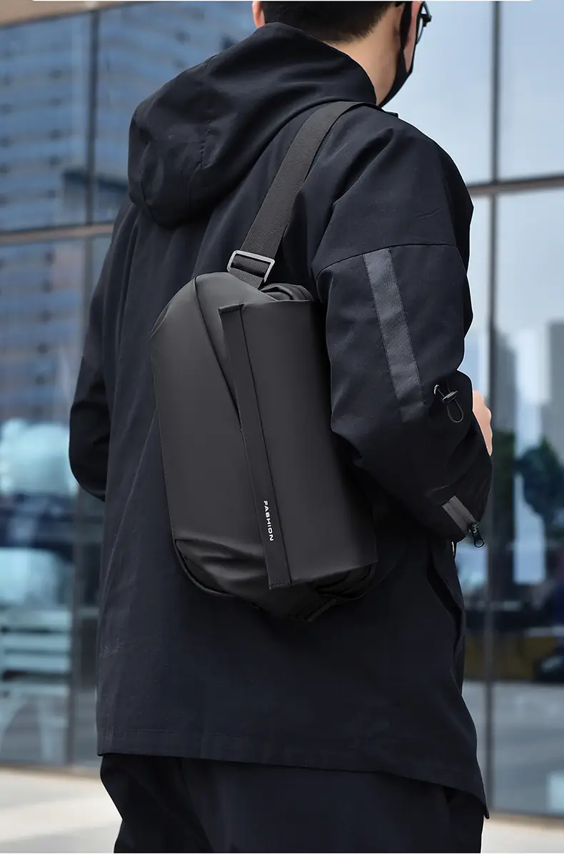 Men's Black Jersey Casual Shoulder Bag with Camera & Keys — feature 3