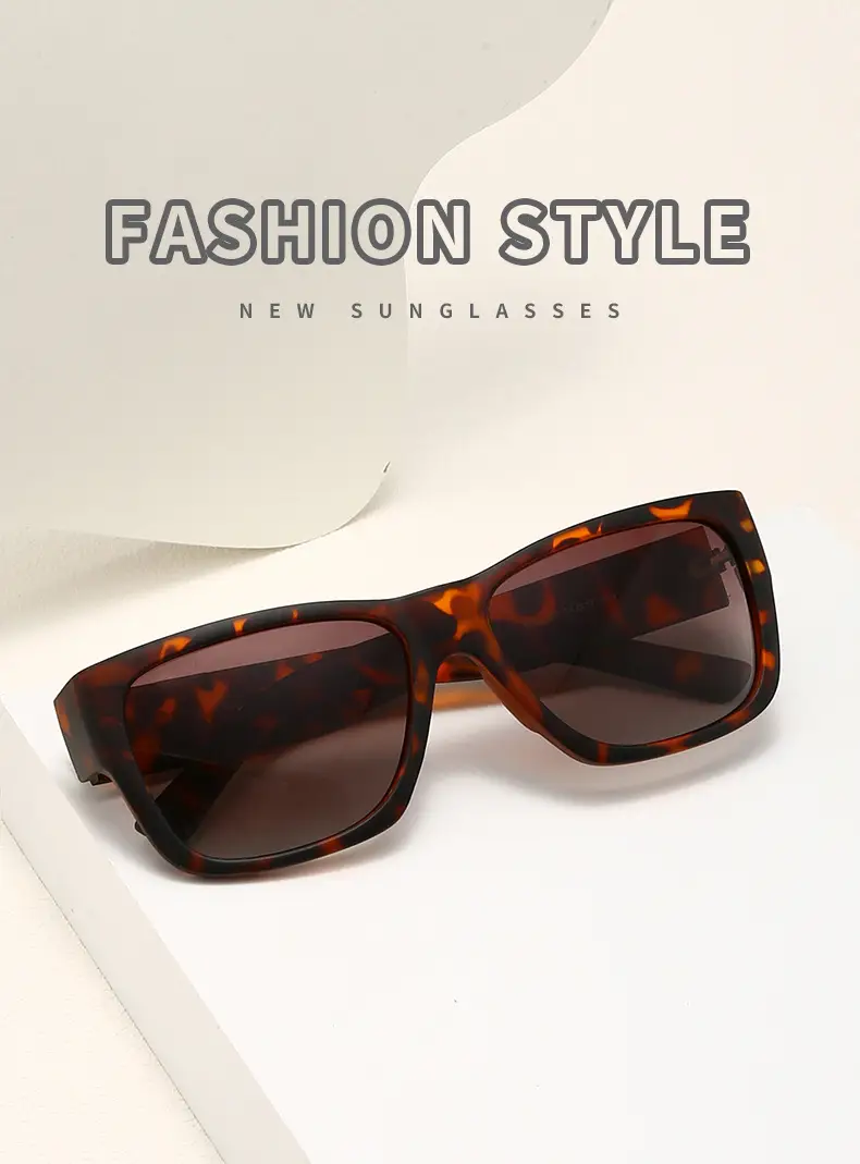 Black Polarized Sunglasses for Men Women Travel Driving Outdoor — feature 1