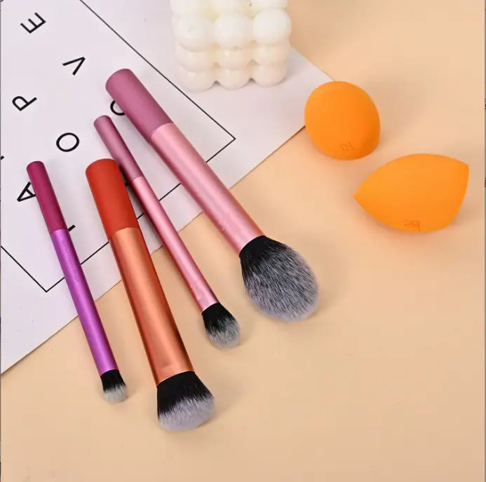 Large Loose Powder Brush Beauty Tool for Blush & Eyeshadow — feature 9