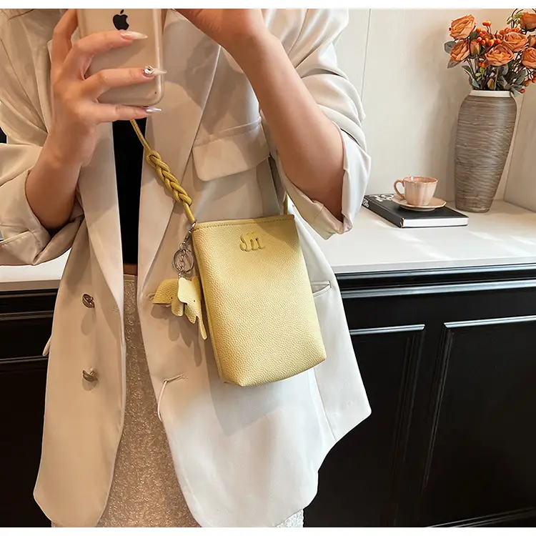 Cute White Shoulder Bag for Women Spring Summer — feature 12