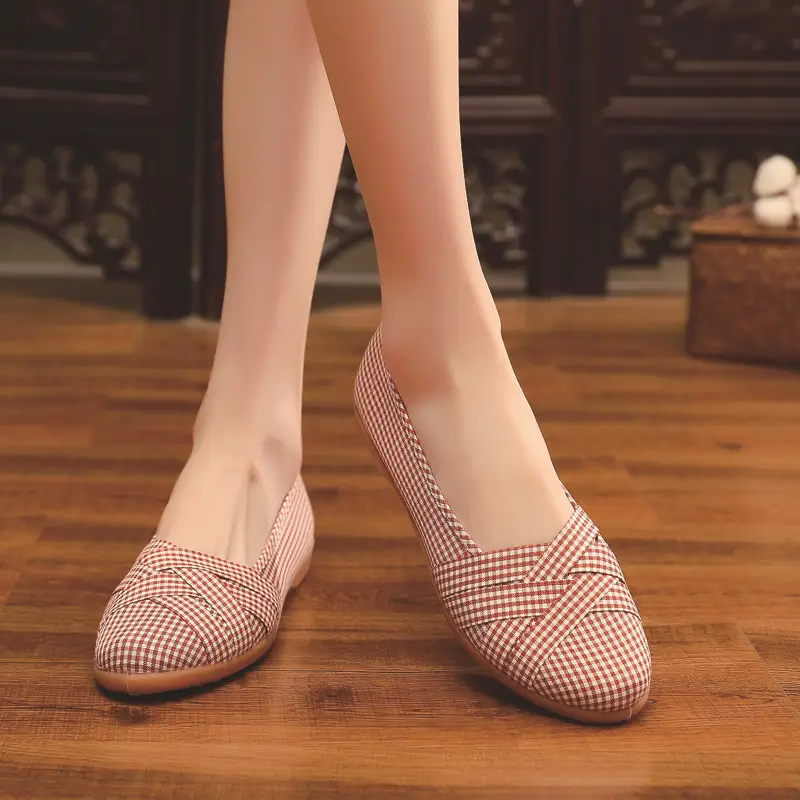 Spring and Summer New Women's Shoes, Old Beijing Cloth Shoes, Middle-Aged and Elderly Mother's Shoes, Comfortable Non-Slip Women's Flats, One-Step Tbottomon Soles - Image 16