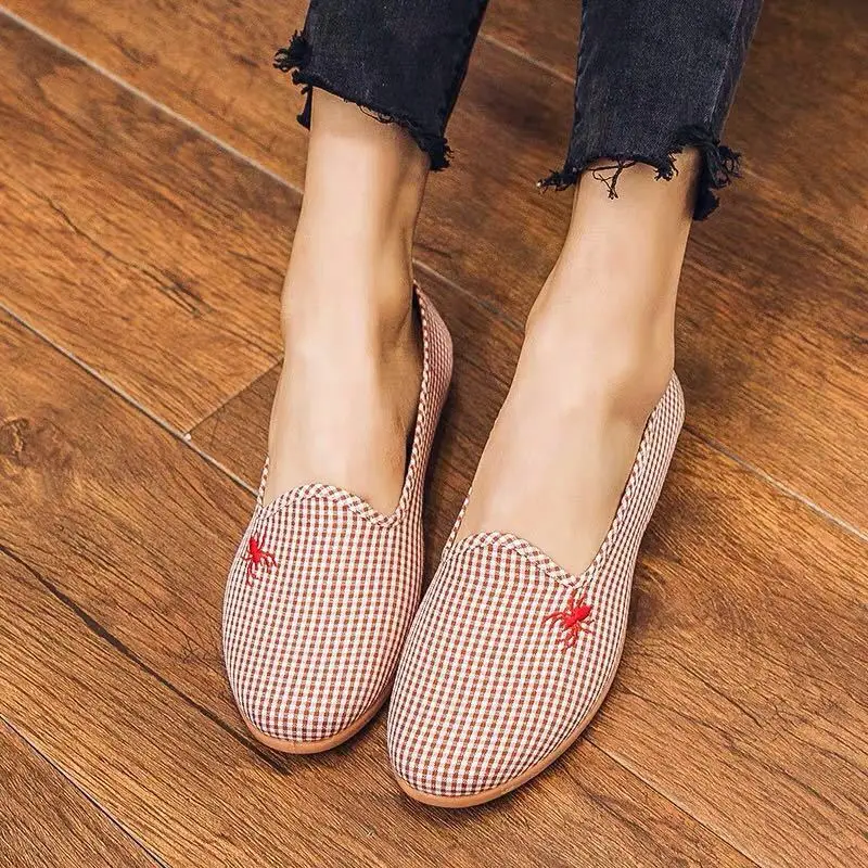 Spring and Summer New Women's Shoes, Old Beijing Cloth Shoes, Middle-Aged and Elderly Mother's Shoes, Comfortable Non-Slip Women's Flats, One-Step Tbottomon Soles — feature 15