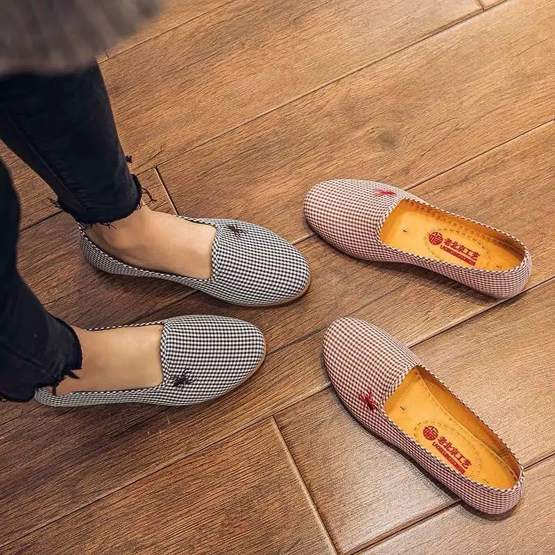 Spring and Summer New Women's Shoes, Old Beijing Cloth Shoes, Middle-Aged and Elderly Mother's Shoes, Comfortable Non-Slip Women's Flats, One-Step Tbottomon Soles — feature 16