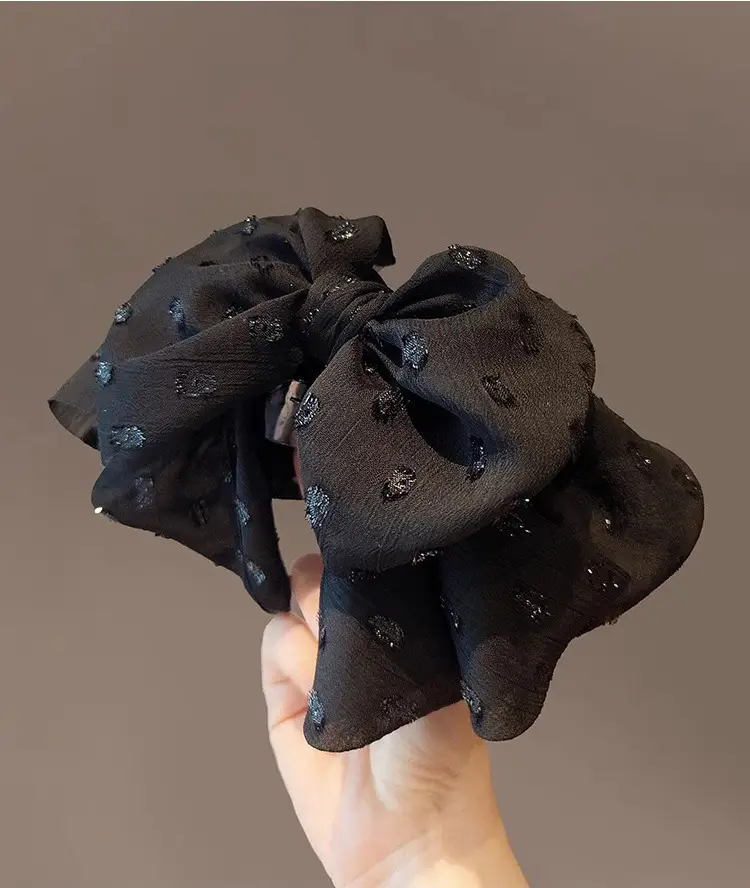 Black Star Hairpin with Embellished Bow Clip — feature 7