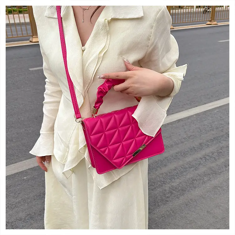 White Pleated Shoulder Bag for Women 2024 Spring — feature 21