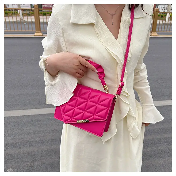 White Pleated Shoulder Bag for Women 2024 Spring — feature 22