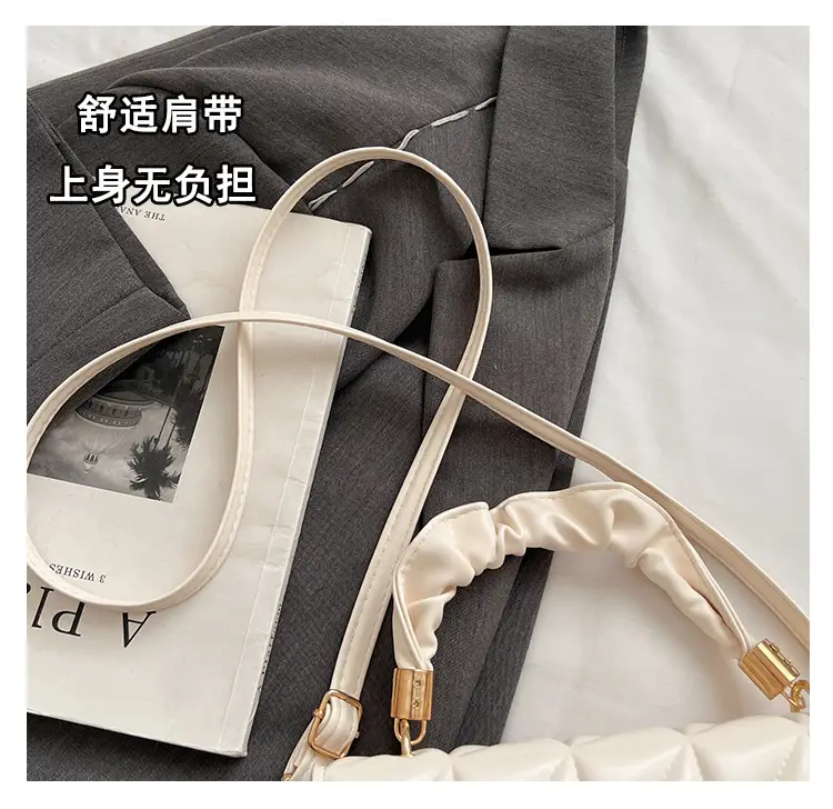 White Pleated Shoulder Bag for Women 2024 Spring — feature 4