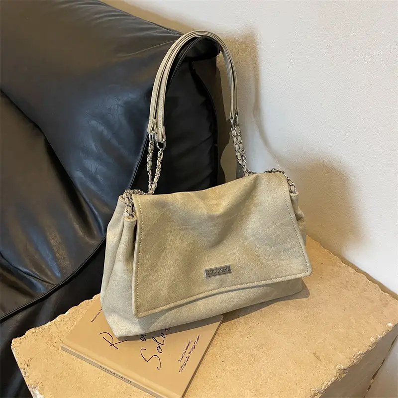 Green Flip Chain Shoulder Bag 2024 Summer - Image 6