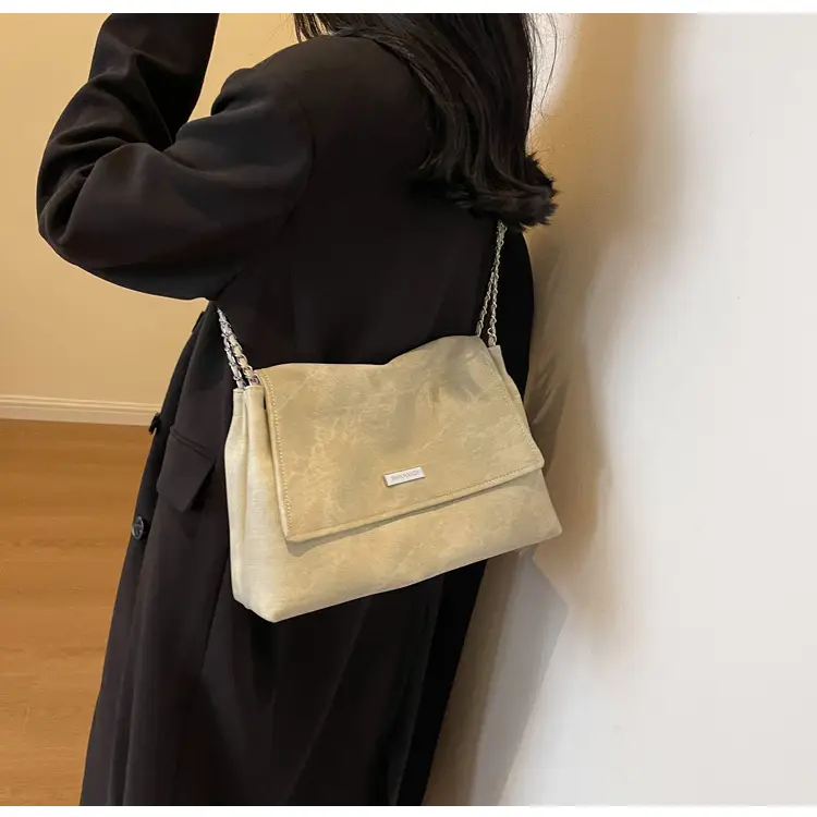 Green Flip Chain Shoulder Bag 2024 Summer — feature 12