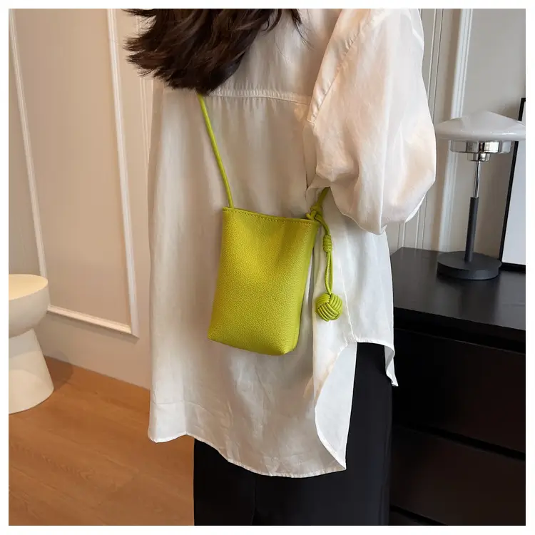 Women's Crossbody Phone Bag Tan 2024 — feature 9