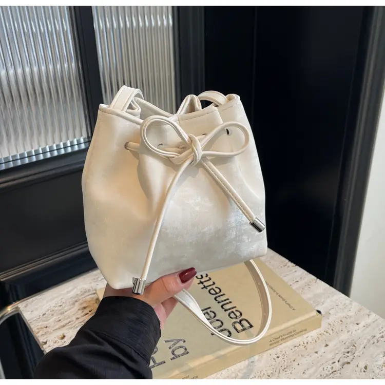 Korean Style White Bucket Bag for Women — feature 23