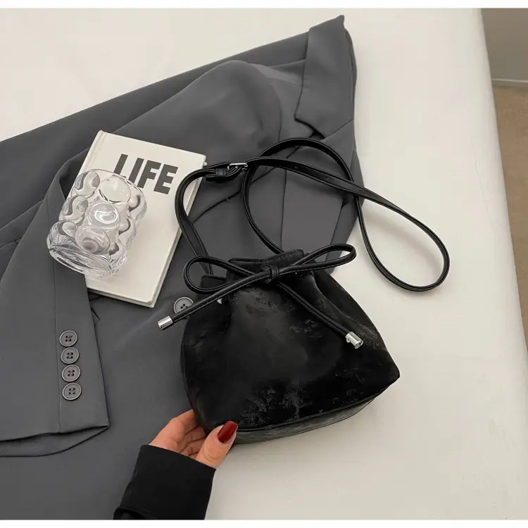 Korean Style White Bucket Bag for Women — feature 31