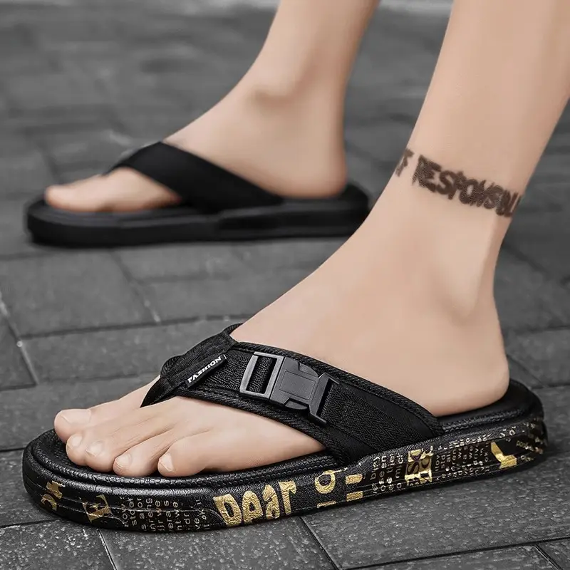 Men's Flip-Flops 2026 New Summer Trendy Sandals Beach Shoes Non-Slip Anti-Odor Ins Trendy Outdoor Slippers for Men