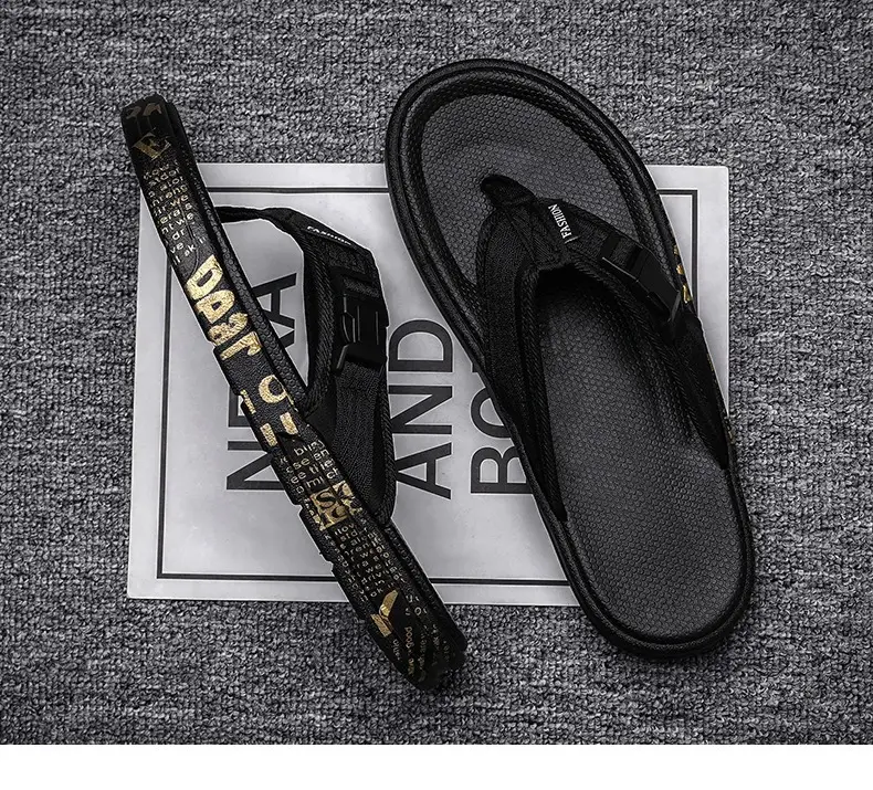 Men's Flip-Flops 2026 New Summer Trendy Sandals Beach Shoes Non-Slip Anti-Odor Ins Trendy Outdoor Slippers for Men — feature 12