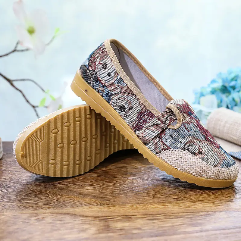 Spring and Autumn New Beijing Old Cloth Shoes Women's Non-slip Soft Bottom Beef Bottom Comfortable Wear-resistant Canvas Fashion Trend All-match - Image 15