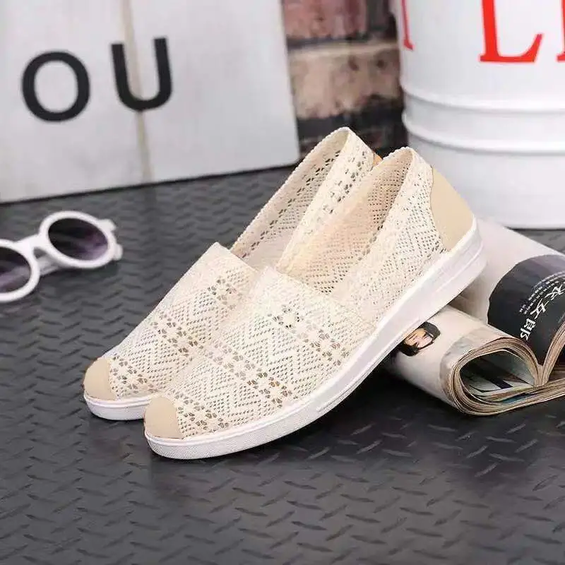 Summer New Old Beijing Cloth Shoes Women's Flat Mesh Hollow Fisherman Shoes Sandals Women's Mesh Shoes Slip-on Mom Shoes - Image 4