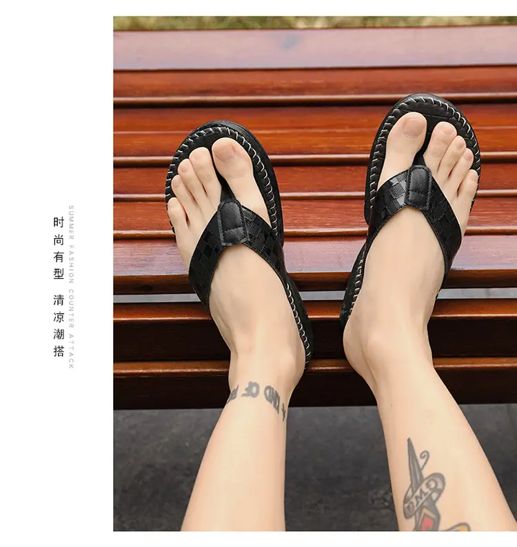2024 Men's Black Checkered Beach Flip Flops — feature 12