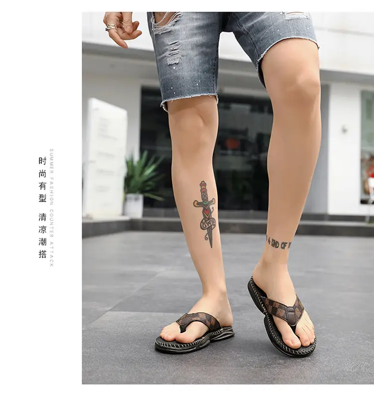 2024 Men's Black Checkered Beach Flip Flops — feature 8