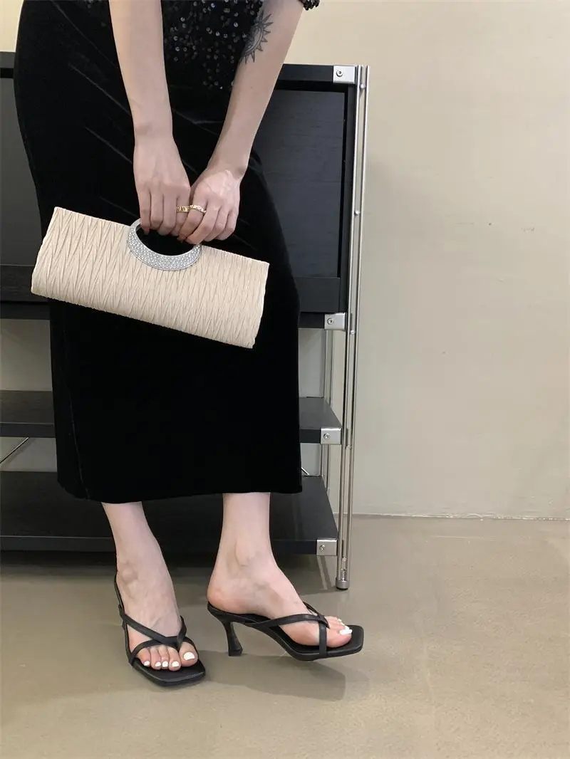 2026 Summer New Style French-Style Thong Sandals, Thin-Heeled Slippers for Women, Outdoor Wear, Square-Toed High-Heeled Flip-Flops — feature 12