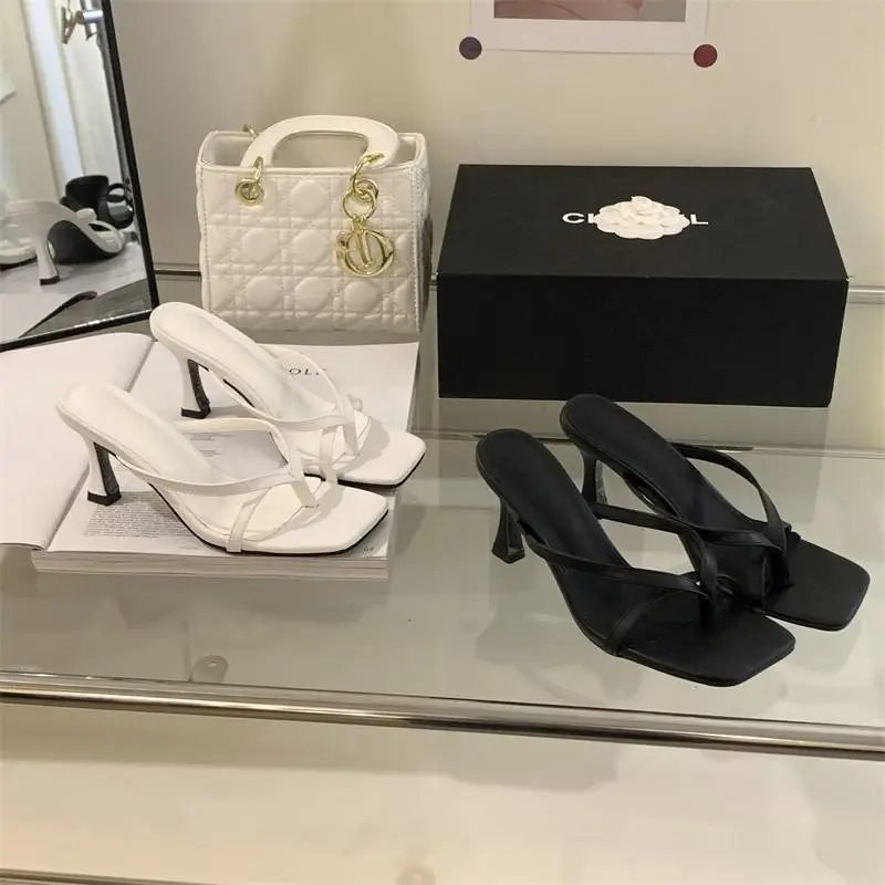 2026 Summer New Style French-Style Thong Sandals, Thin-Heeled Slippers for Women, Outdoor Wear, Square-Toed High-Heeled Flip-Flops — feature 3