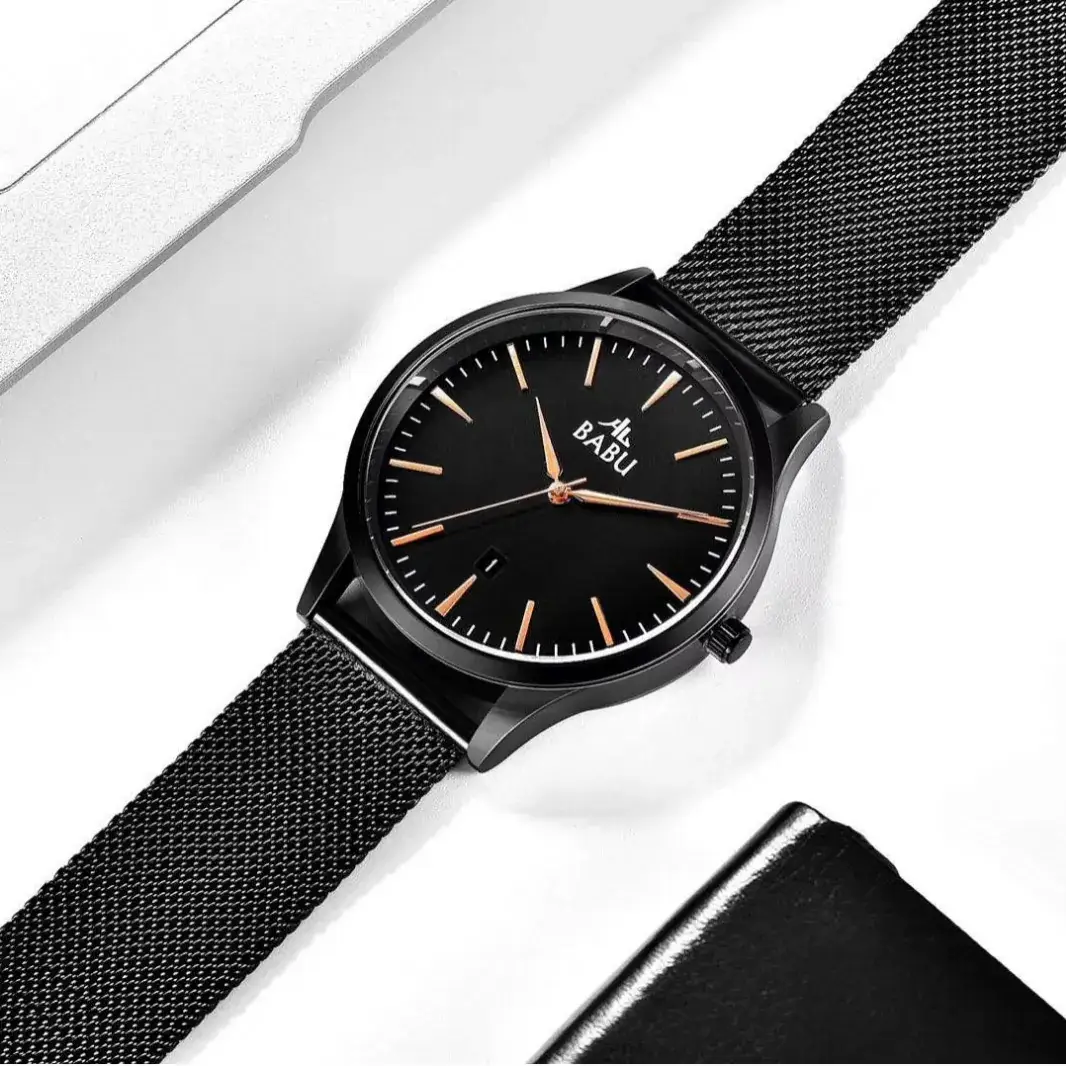 Classic Men's Quartz Watch with Mesh Band - Image 7