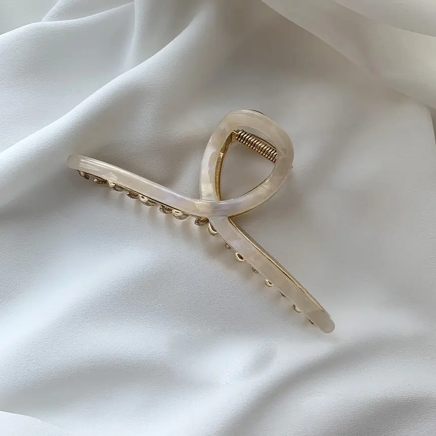 Mermaid Ji Acetic Acid Large Grab Clip Hairpin — feature 30
